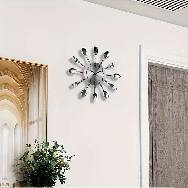 1pc Creative Golden Metal Wall Clock Kitchen Utensils Spoon Fork Wall Decoration Clock Ideal De