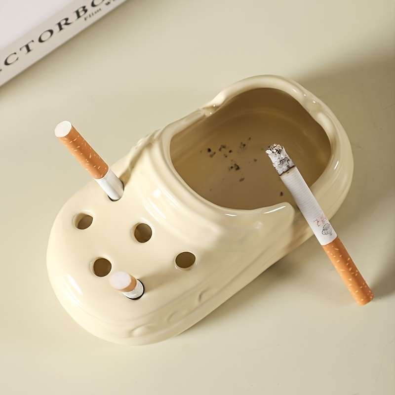 1pc Creative Ceramic Slippers Ashtray Fashionable Home Decor Practical and Gift