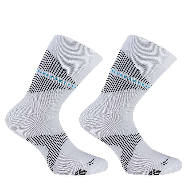 1 Pair Short V White One Size Socks