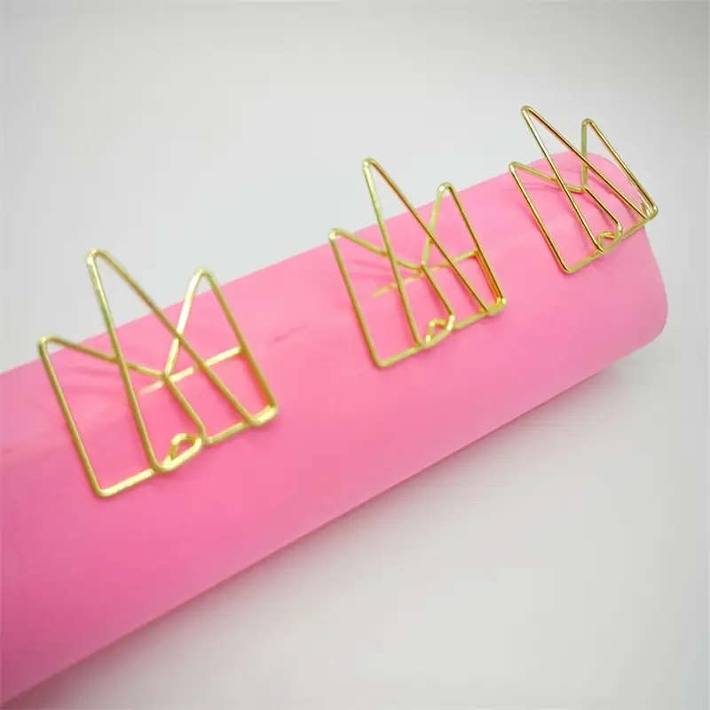 Retaining Clip