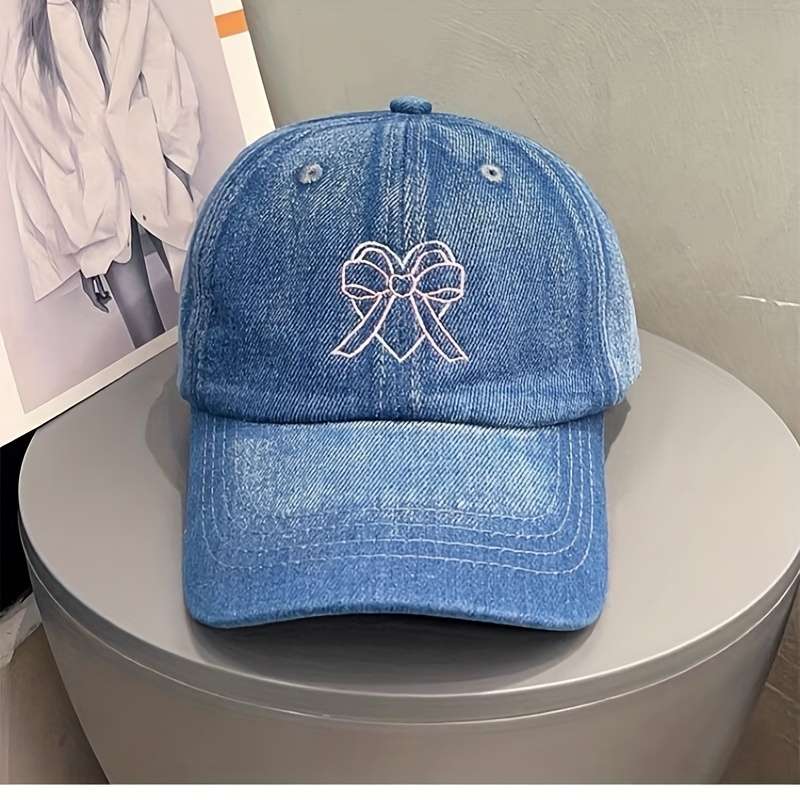 1pc Baseball Cap With Embroidered Love Heart Bow Casual Denim Face-Slimming Design Unisex Trendy