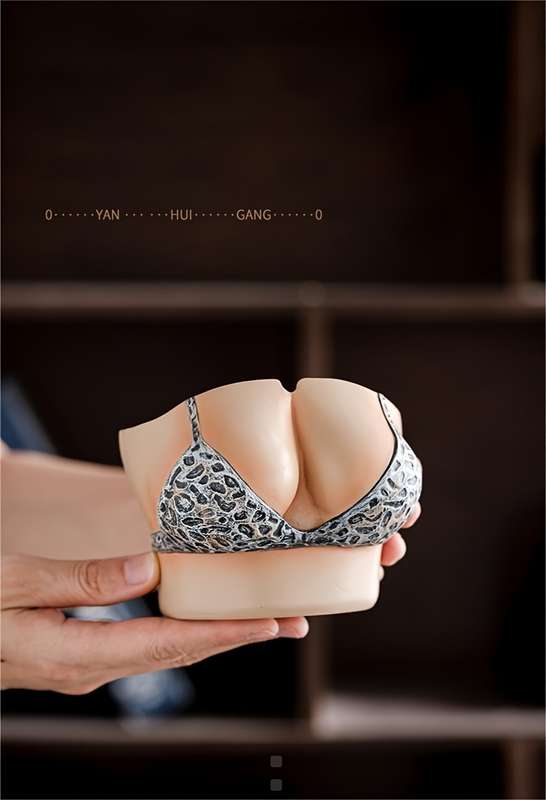 1pc Fashionable And Sexy Beautiful Ashtray Ornament Bikini Ashtray Special Art Ashtray Decor