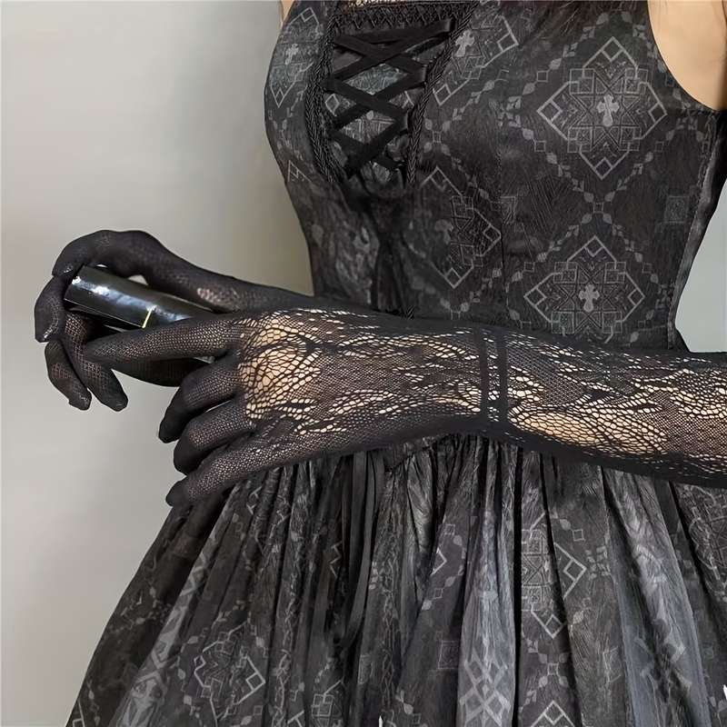 1 Pair White Vintage Long Lace Gloves