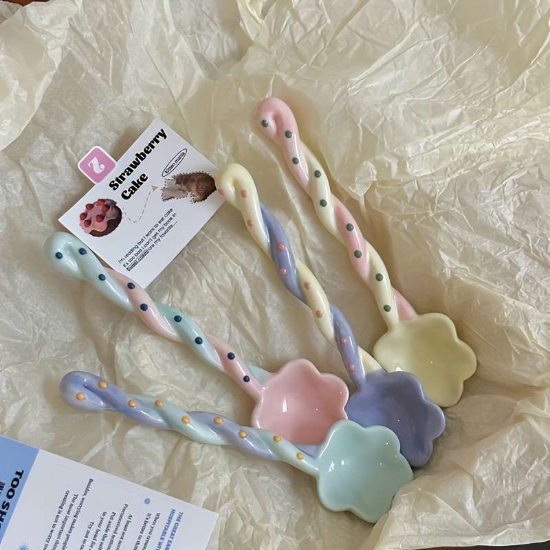 4pcs Cute Ceramic Star Soup Dessert Spoons Hand Painted Ice Cream Spoons with Long Handle