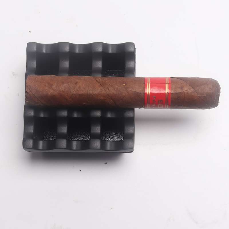 1pc Classic Metal Ashtray for Cigarettes Cigars Windproof Perfect for Outdoor Use Restaurants