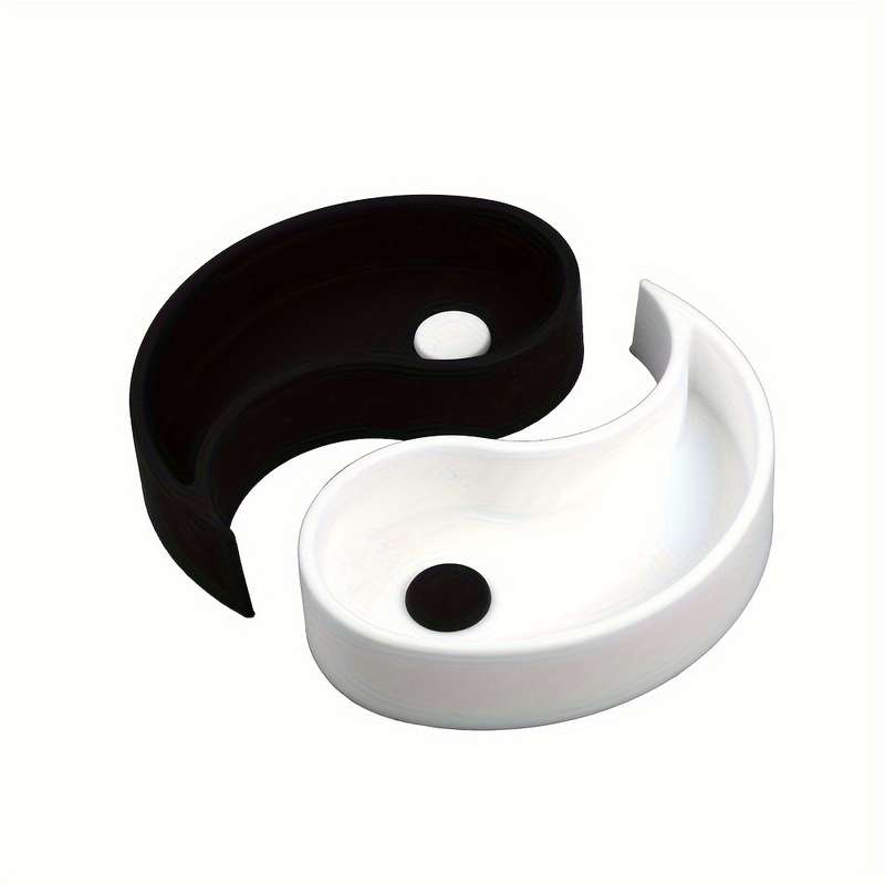 1 Yin Yang Tai Chi Silicone Ashtray Leaf-Shaped Dual-Color Design for Indoor Outdoor Decor