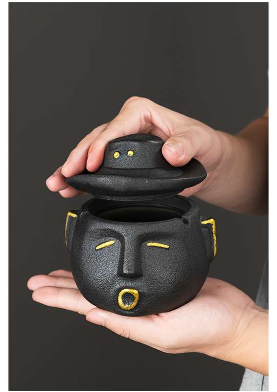 1pc Unique Ceramic Ashtray with Lid C Stylish Cowboy Hat Design Black Yellow Aesthetic Home Deco
