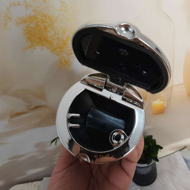 1pc Multifunctional Car Ashtray with Lid Metal + ABS Plastic Can Automatically Pop Open to Sea