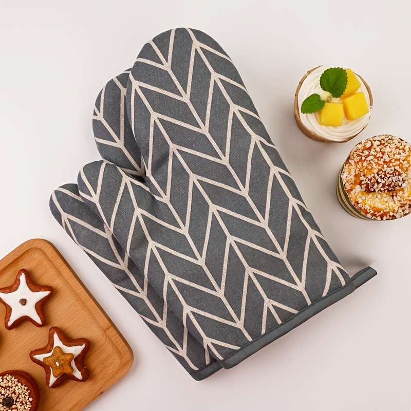 Pair of Nordic Style Heat-Resistant Oven Mitts Anti-Burn Microwave Gloves High-Temperature R
