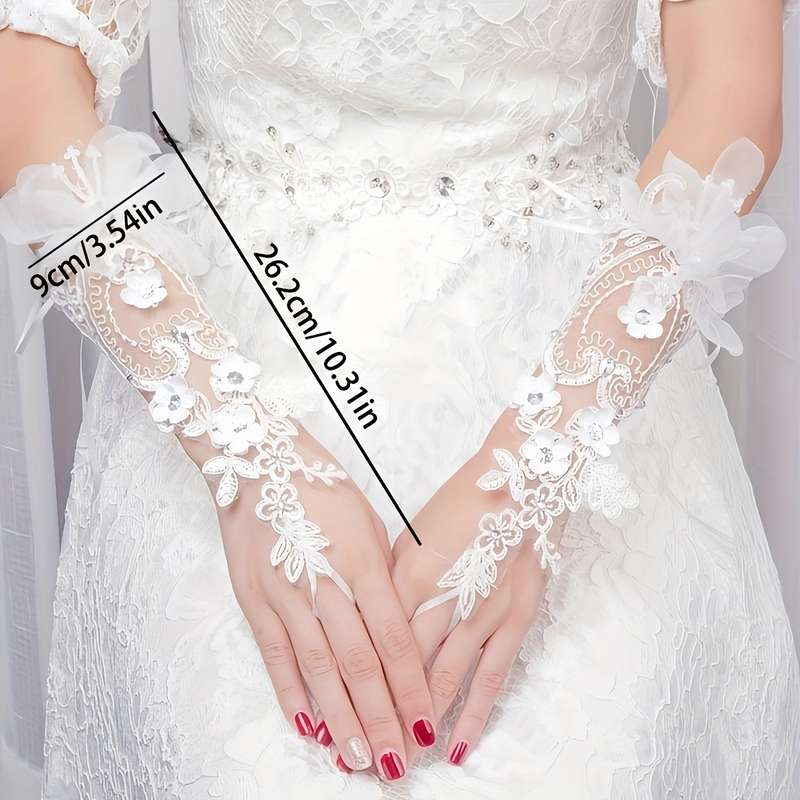 1 Pair White Lace Floral Fingerless Gloves