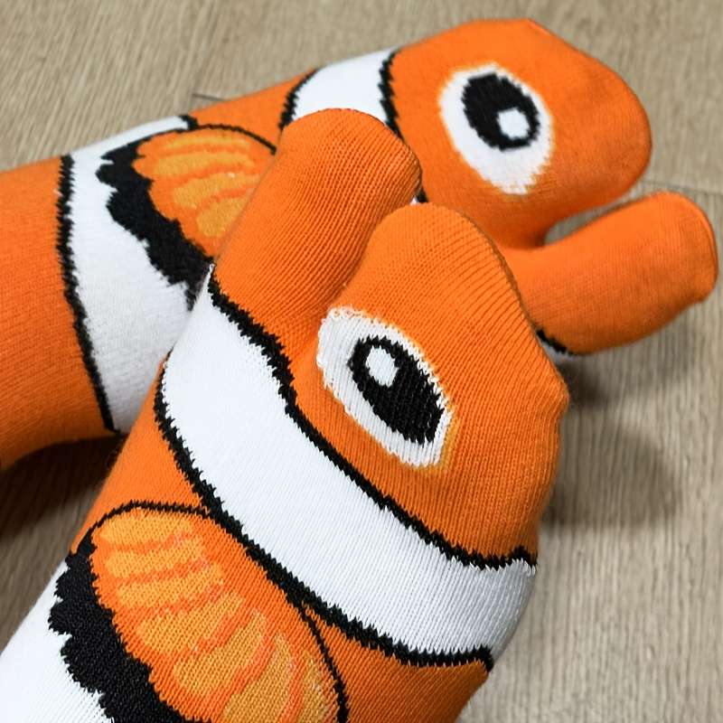 1 Pair Orange One Size Socks