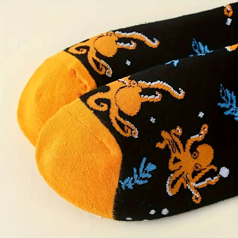 1 Pair Of Mixed Colors One Size Socks