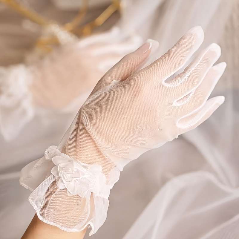 1 Pair White Lace Bridal Gloves