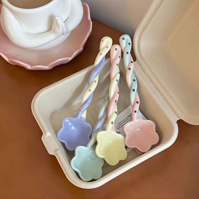 4pcs Cute Ceramic Star Soup Dessert Spoons Hand Painted Ice Cream Spoons with Long Handle