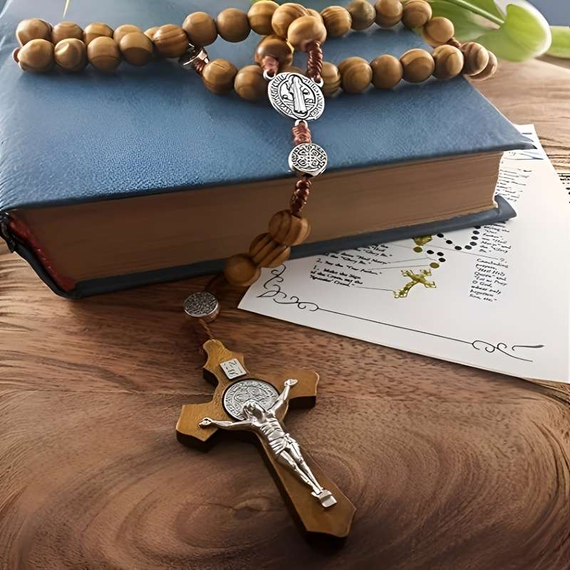 1 Piece A Brown Jesus Theme Pendant