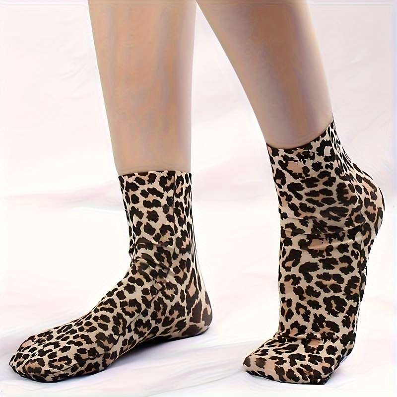 2 Pairs Leopard Print One Size High Elastic Socks