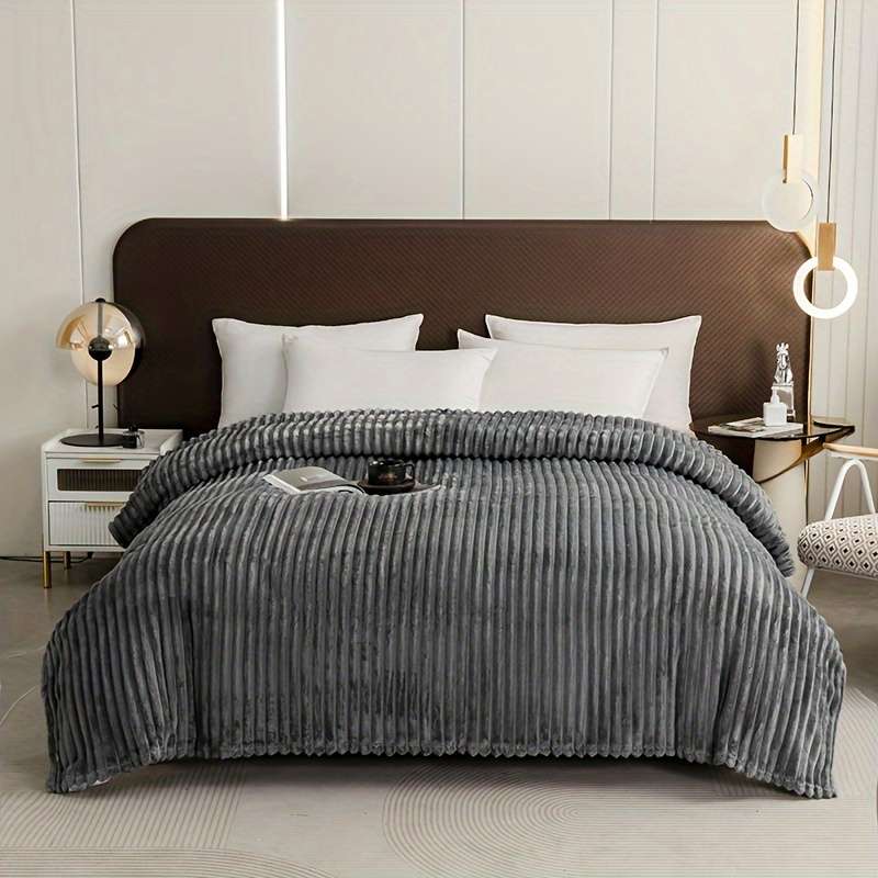 1ps Blanket Color Wine Red size 200x230cm