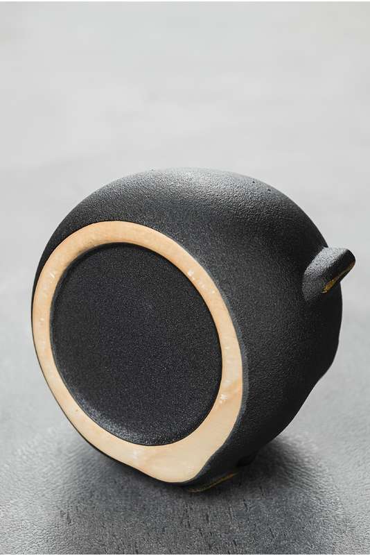 1pc Unique Ceramic Ashtray with Lid C Stylish Cowboy Hat Design Black Yellow Aesthetic Home Deco