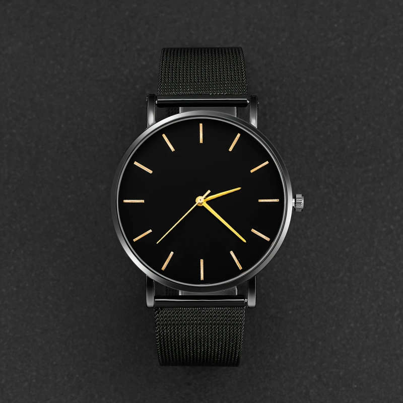 2pcs set Men's and Women's Fashion Quartz Watch Color sent randomly