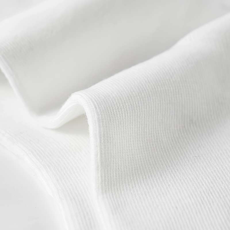 1 Pair White One Size Socks