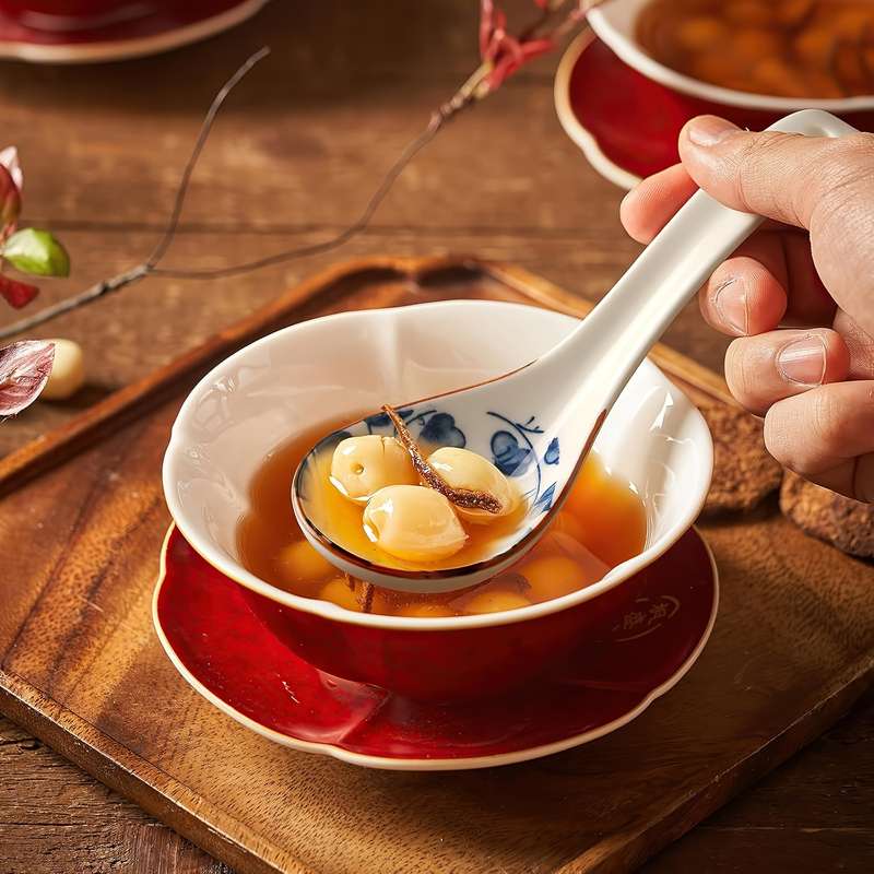 4pcs Blue White Ceramic Asian Soup Spoons 16.0cm Round with Elegant Floral Butterfly Desig