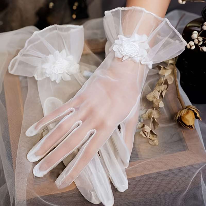 1 Pair White Lace Bridal Gloves