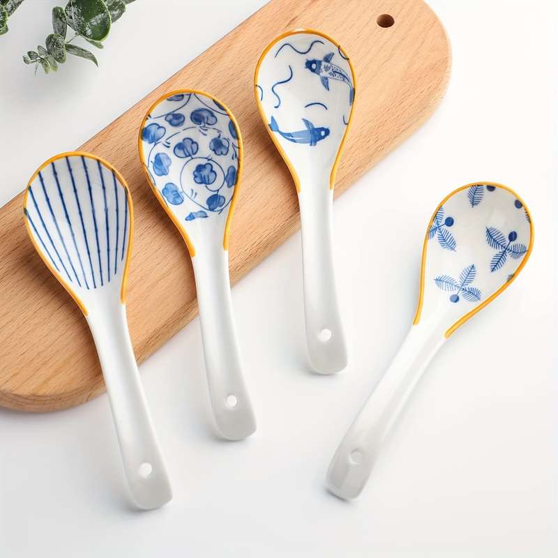 4pcs Blue White Ceramic Asian Soup Spoons 16.0cm Round with Elegant Floral Butterfly Desig