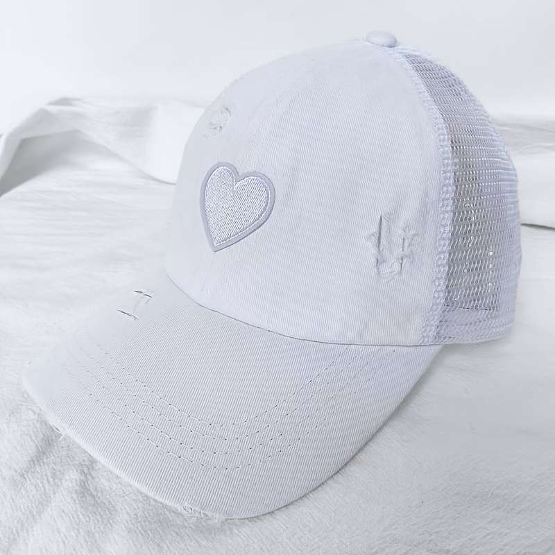1pc Adjustable Women's Baseball Cap with Ponytail Hole Distressed Black Mesh Trucker Hat with Hear