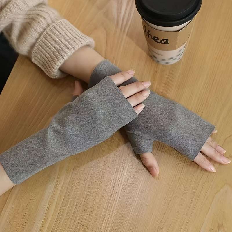 1 Pair Grey Warm Gloves