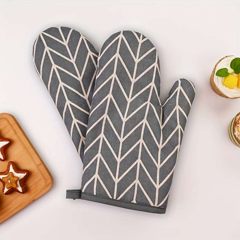 Pair of Nordic Style Heat-Resistant Oven Mitts Anti-Burn Microwave Gloves High-Temperature R