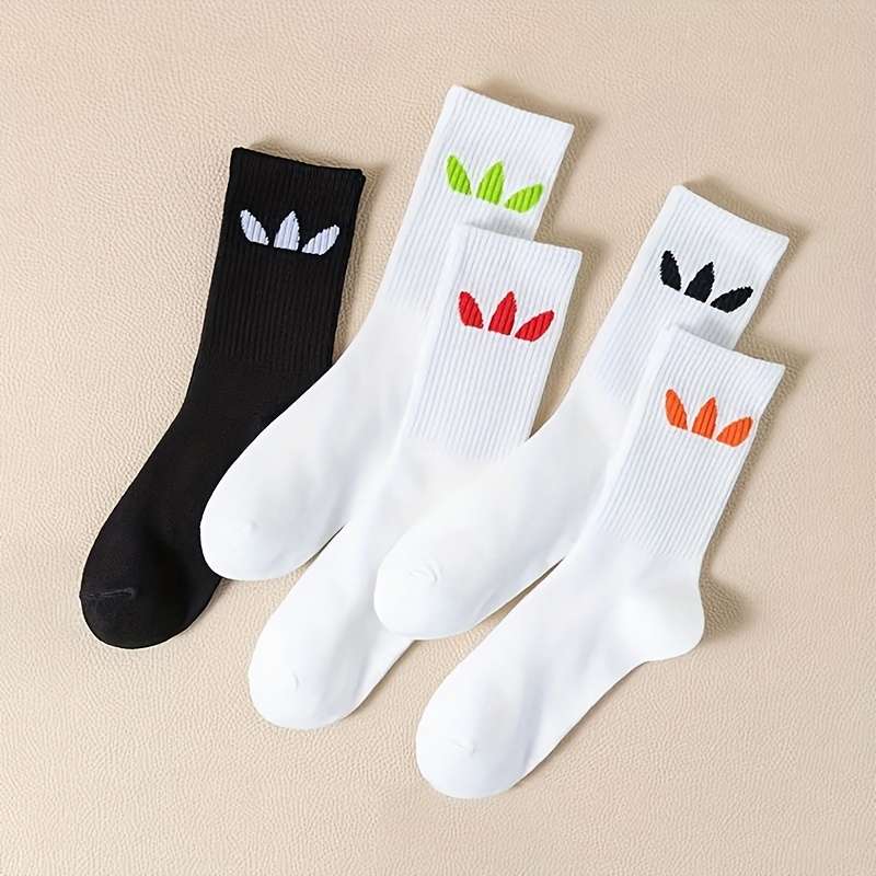 8 Pairs Random One Size High Elastic Socks