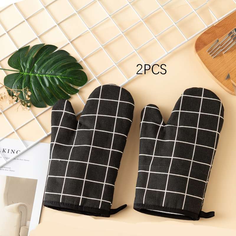 2pcs Heat-Resistant Kitchen Oven Mitts Thickened Polyester withLinen-Like Texture Red Wh