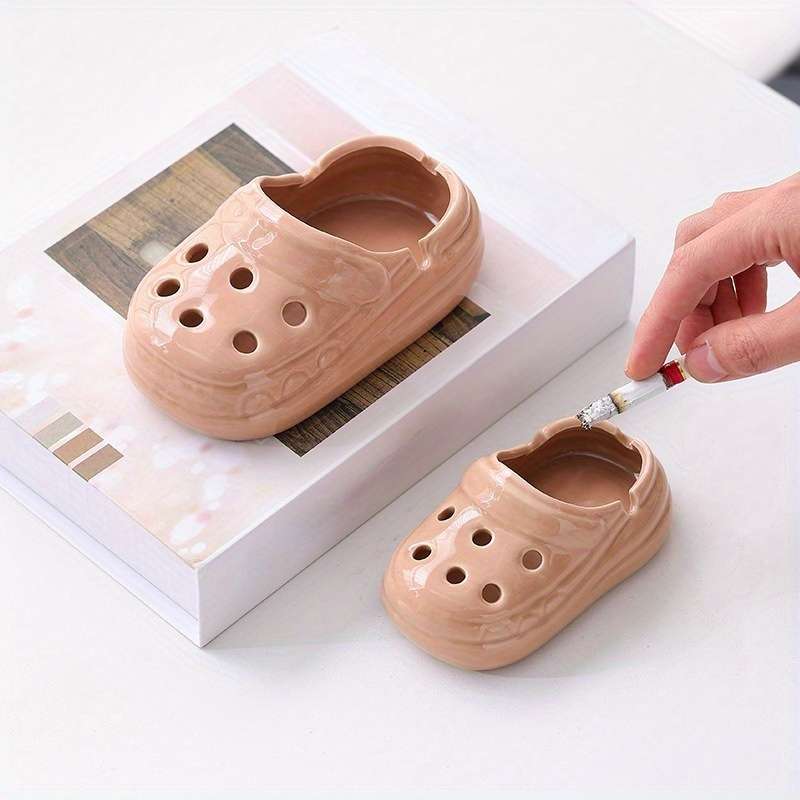 1pc Creative Ceramic Slippers Ashtray Fashionable Home Decor Practical and Gift