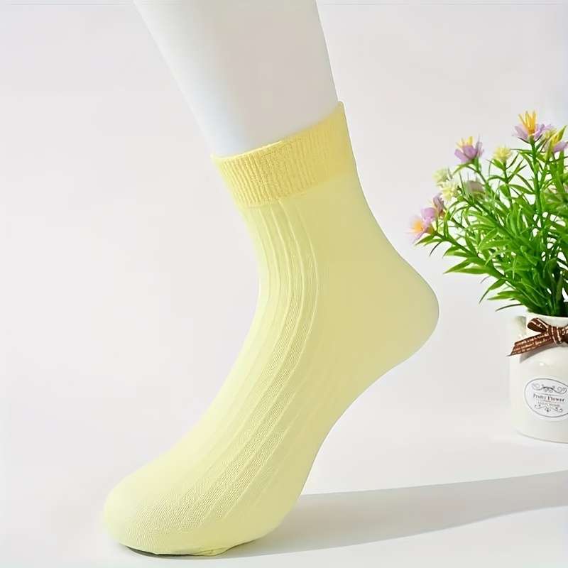 30 Pairs Of Random Colors One Size High Elastic Socks