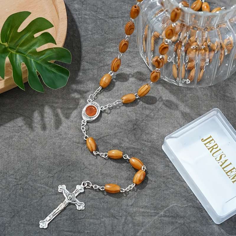 1 Piece Polychrome Jesus Theme Pendant