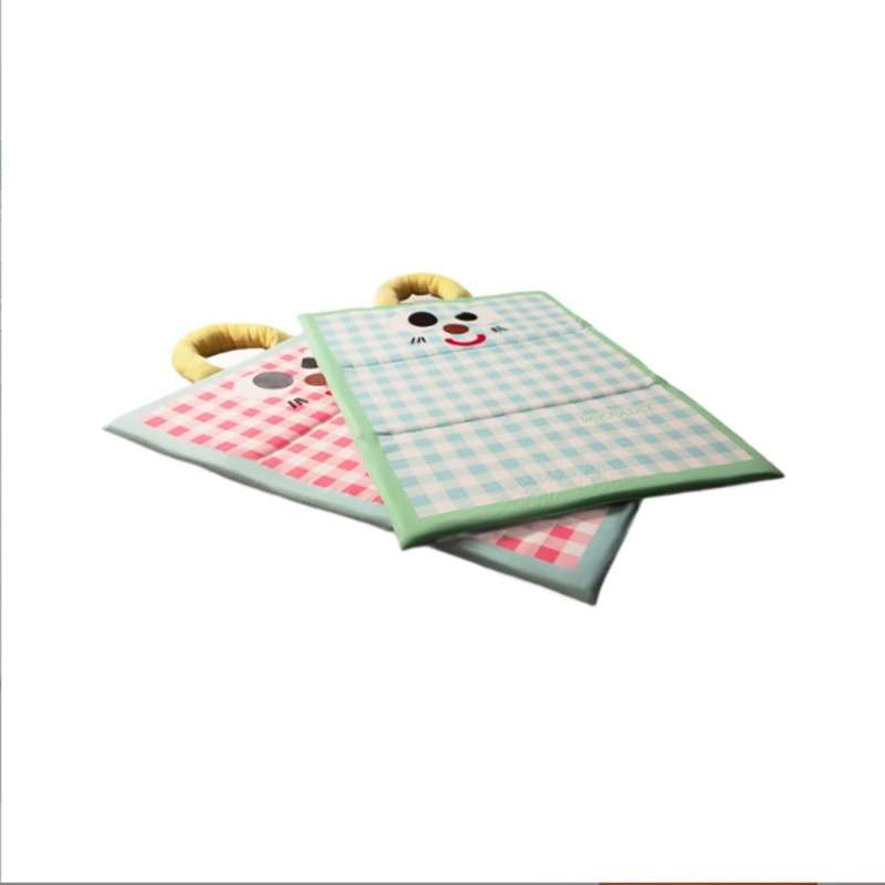 1piece Blue Plaid Cooling Pad