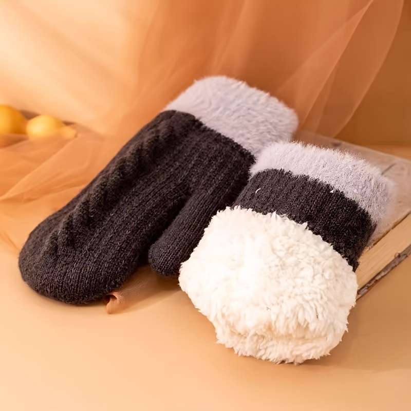 1 Pair Khaki Warm Gloves