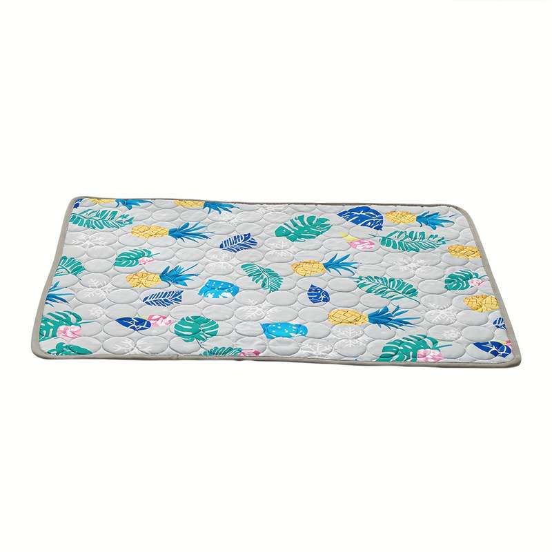 1piece Blue Snowflake Dog Paw Print Cooling Pad