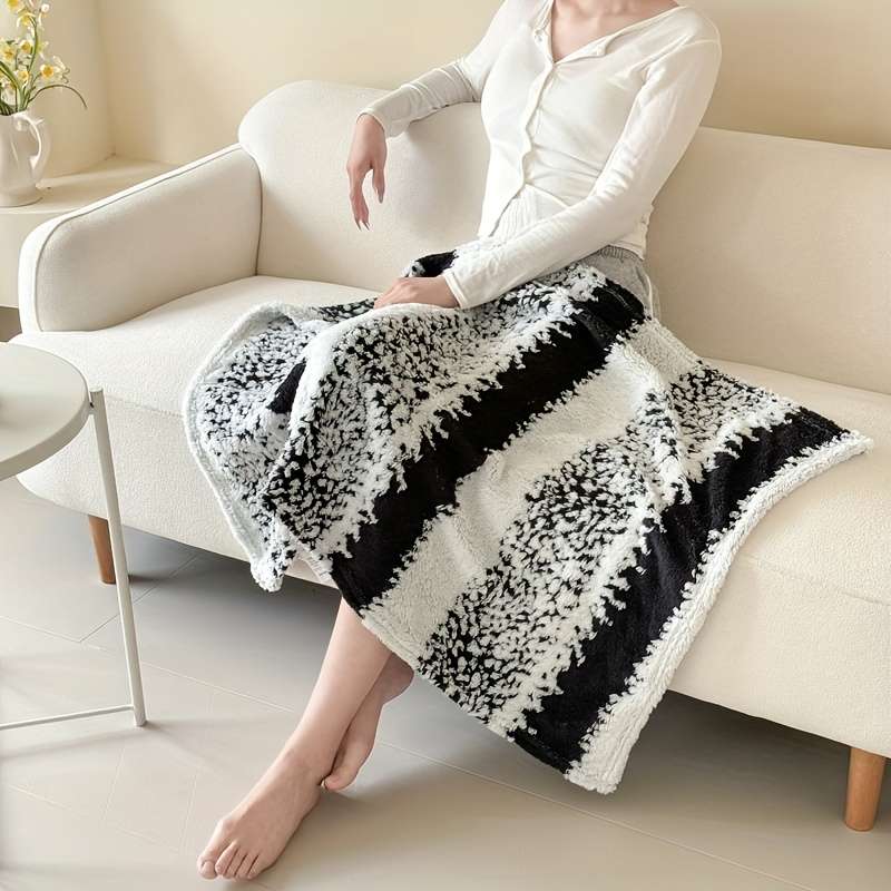 1ps Blanket Style Light Yellow Panda