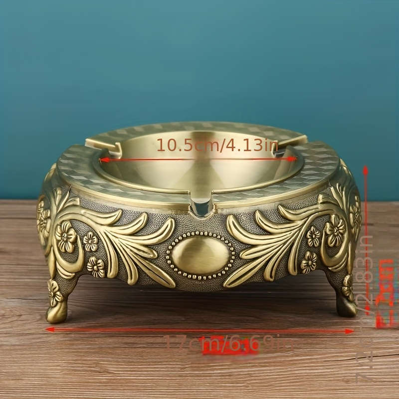 1pc Vintage European Style Metal Ashtray Round Decorative Ashtray for Living Room Coffee Table