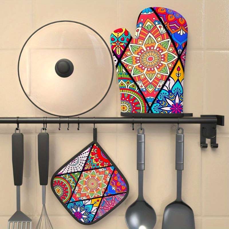 2pcs Colorful Mandala Heat-Resistant Oven Mitts Pot Holders 26.92x17.02 cm Vibrant Geometr
