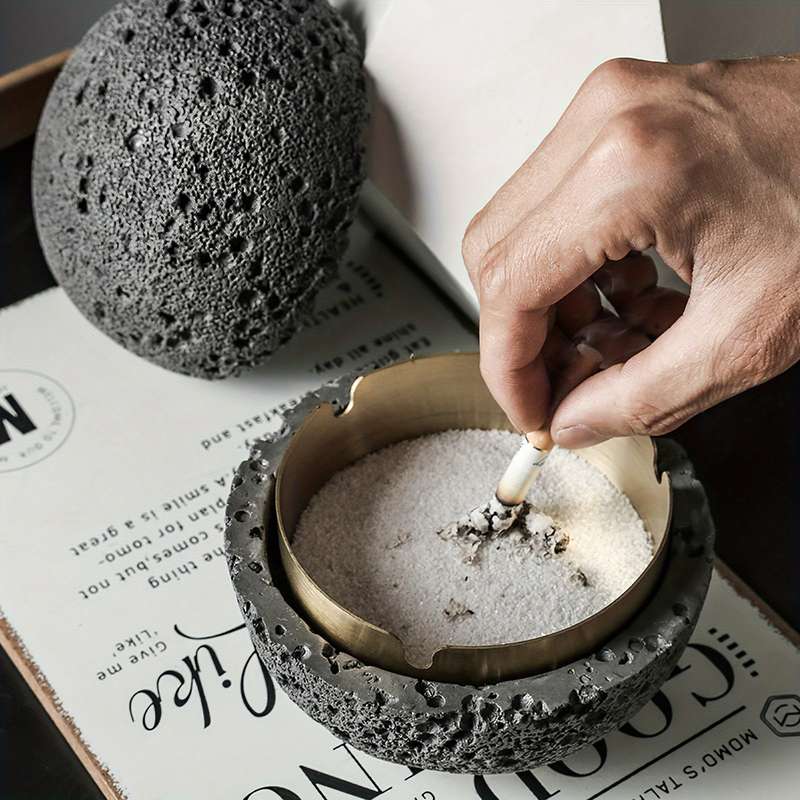 1pc Moon-Shaped Windproof Ashtray with Lid C Stylish Concrete Stainless Steel Design Golden