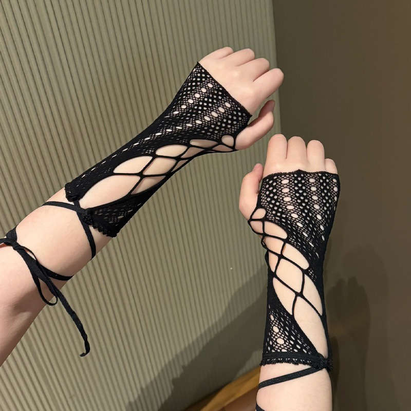 1 Pair Black Vintage Lace Grid Gloves