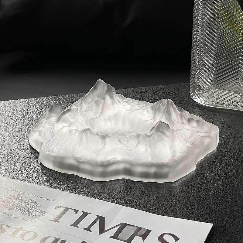 1pc Elegant Frosted Iceberg Glass Ashtray C Stylish Mountain Design for Home Decor Cigar and Cigar