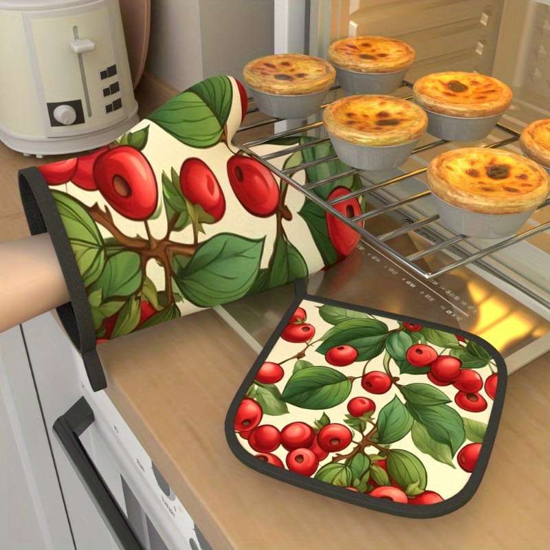 2pcs Heat-Resistant Oven Mitts Potholders Vibrant Red Berry Leaf Design 26.92x17.02 cm