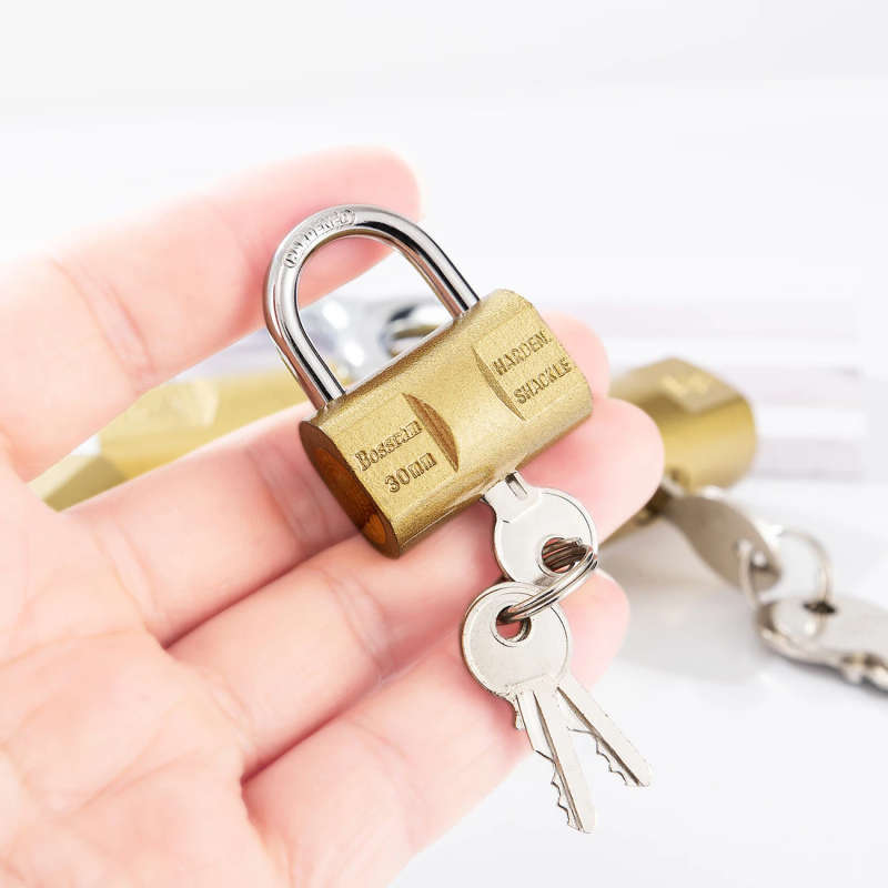 1Pc Heavy Duty Brass Tone Metal Security Lock With Spring Mechanism Anti Theft Hammer Resistant Key