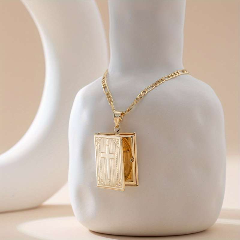 1 Piece Golden Jesus Theme Pendant