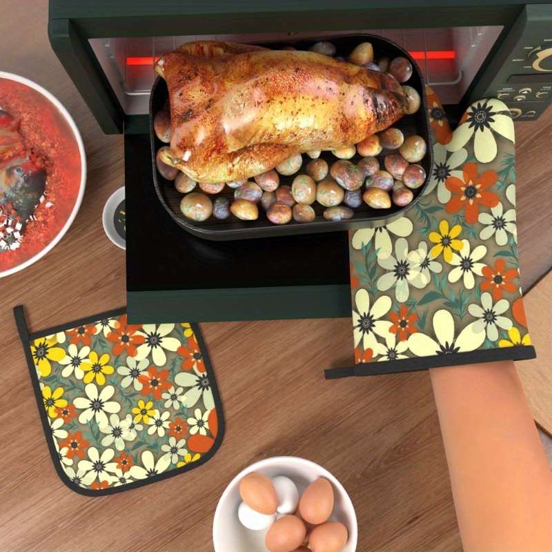 2pcs Floral Heat-Resistant Oven Mitts Potholders Watercolor White Yellow Red Flowers wit