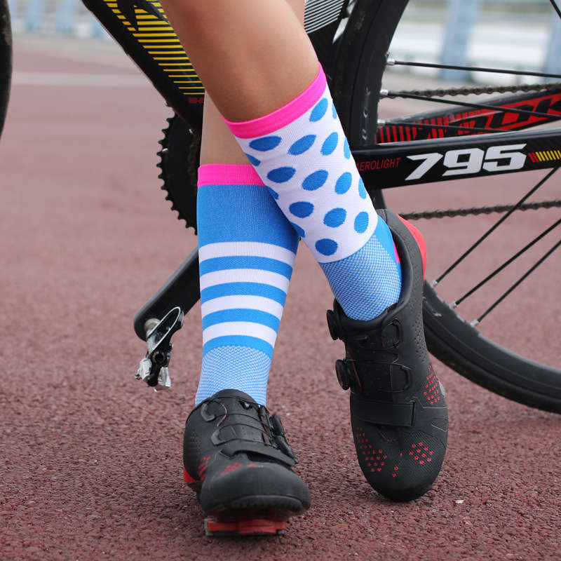 1 Pair Red Size S Socks