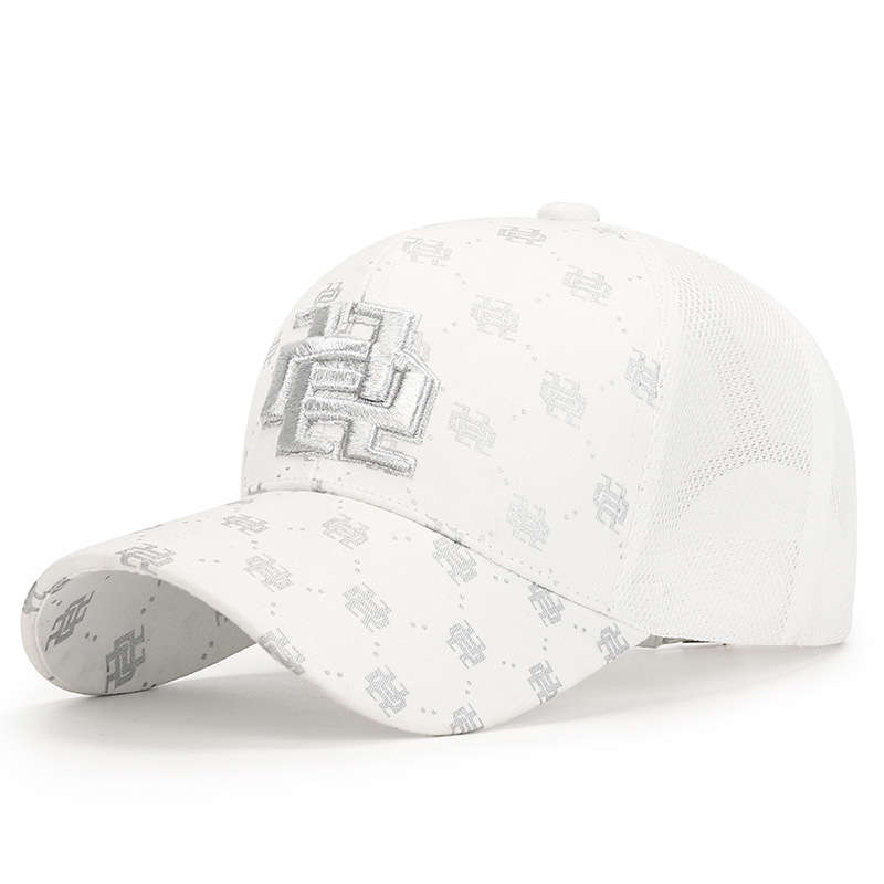 1pc The Stylish Baseball Cap For Women With A Full Golden Print And Three-dimensional Embroidery On